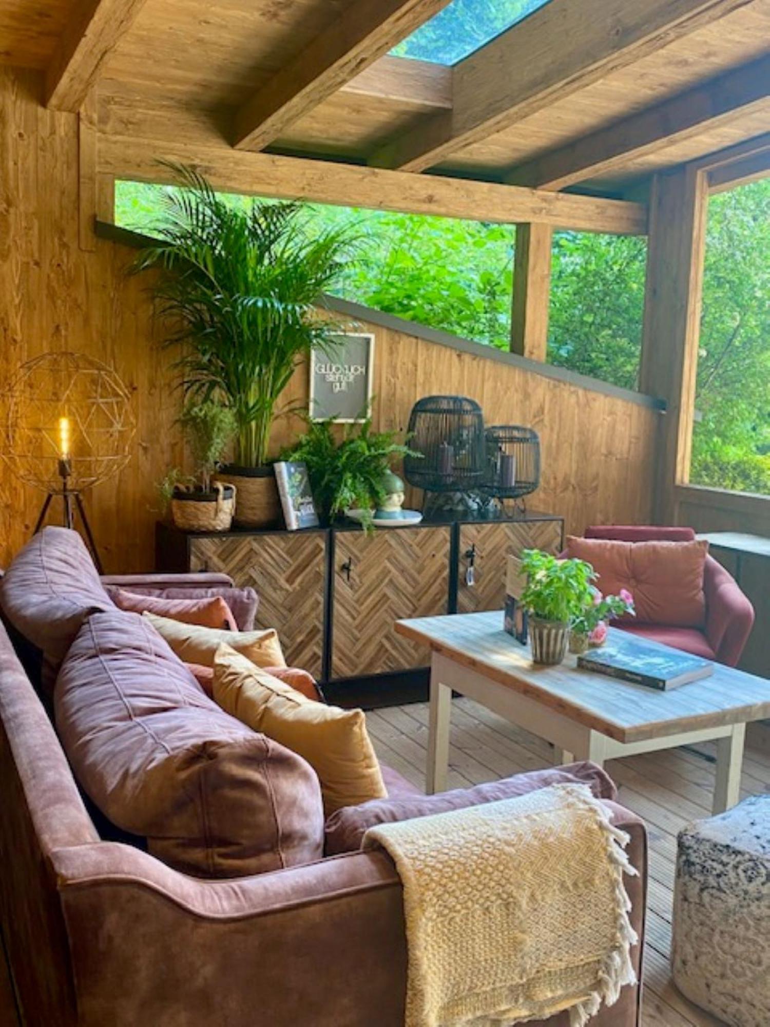 Im Weiherhof, 2*